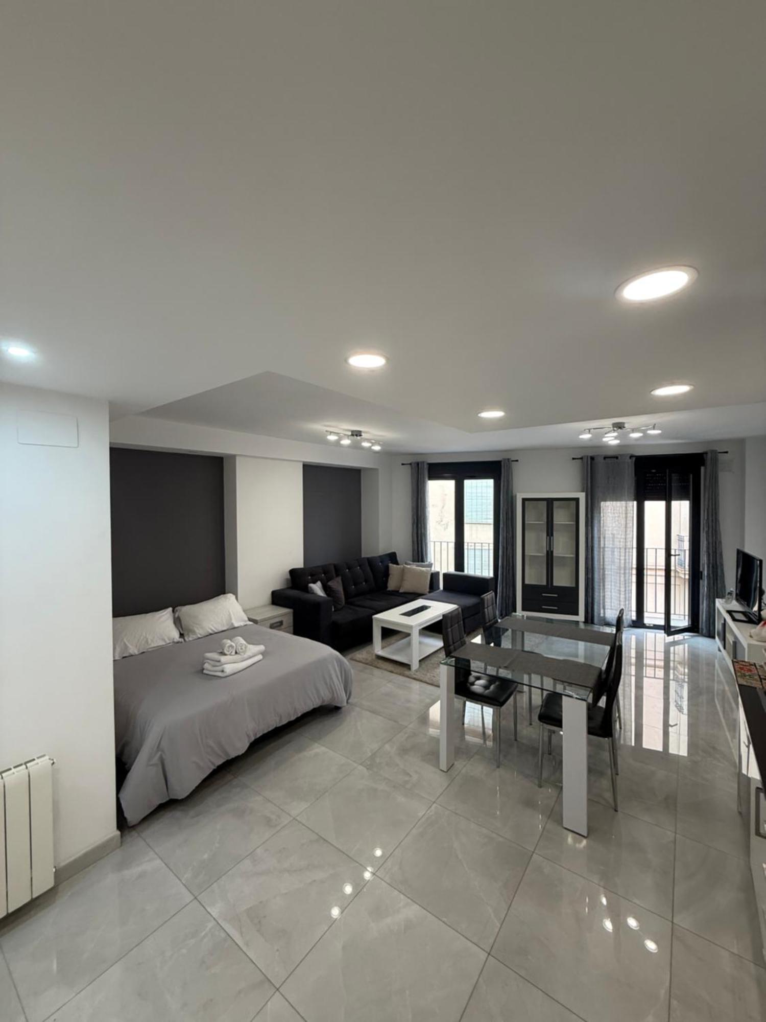 Veronica Center Room Валенсия Экстерьер фото